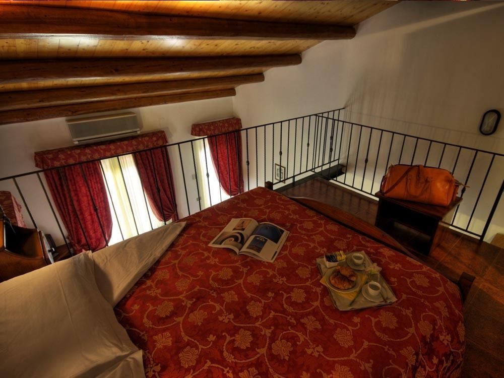 Casanova - Wellness Center La Grotta Etrusca 3*