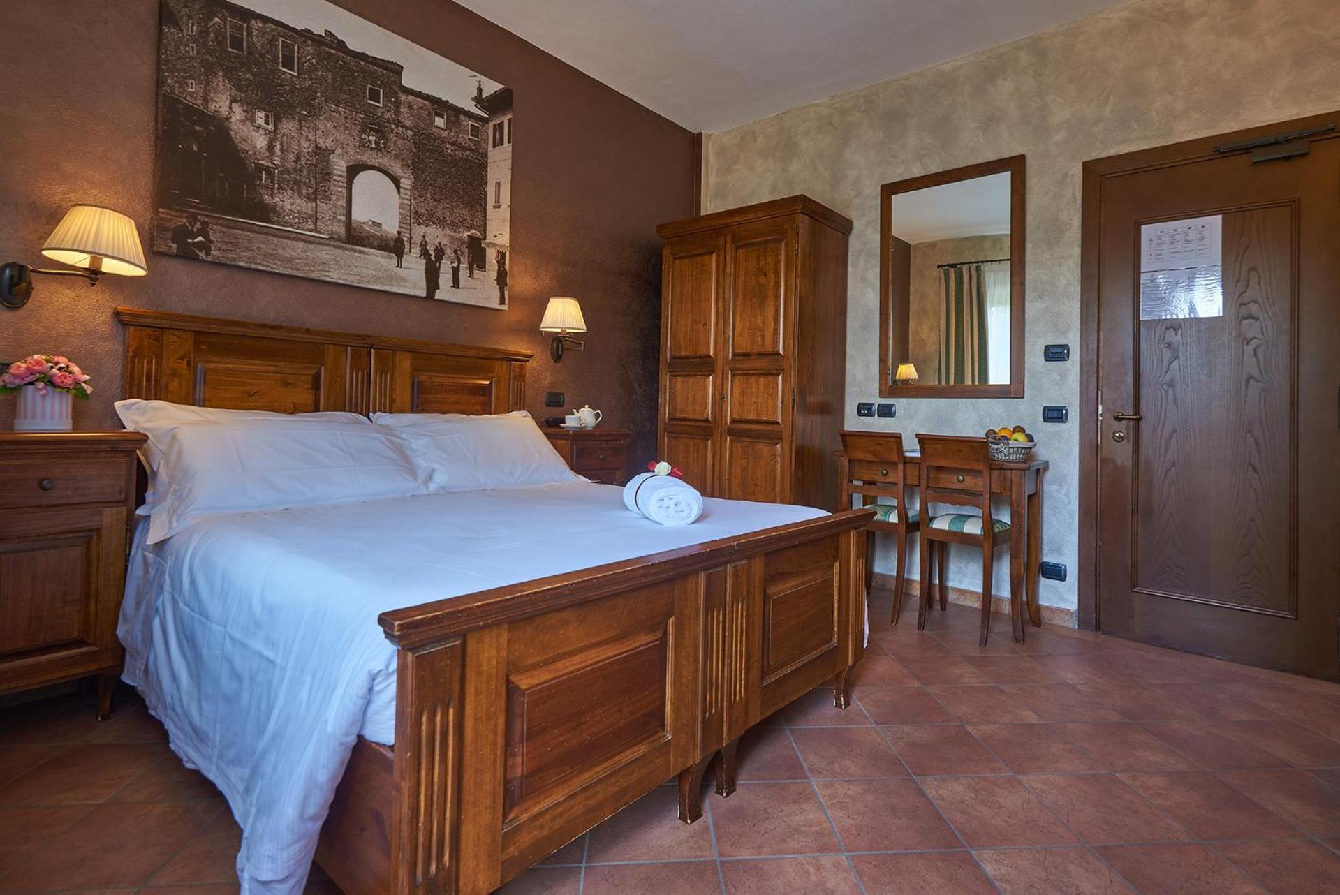 Hotel Casanova - Wellness Center La Grotta Etrusca San Quirico dʼOrcia